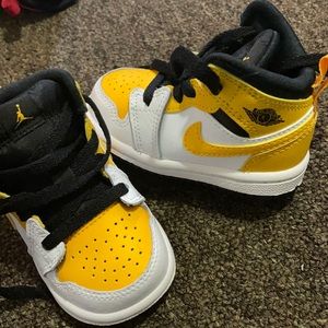 Toodler..Nike sneakers